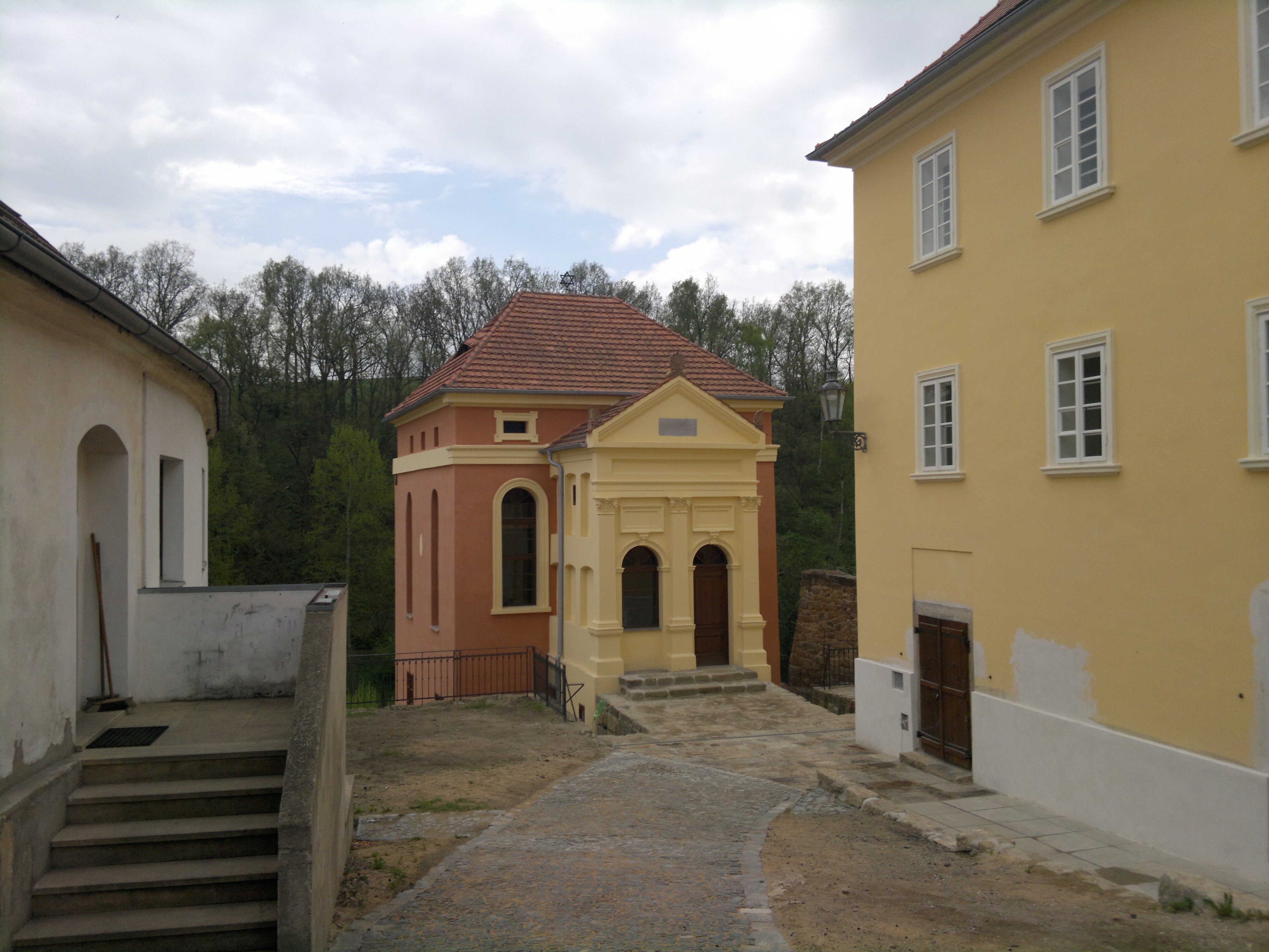 Úštěk, stará synagoga